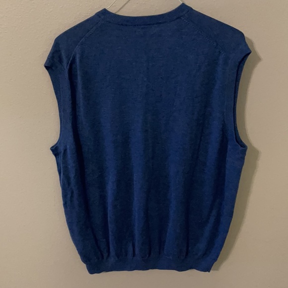 Men’s Brooks Brothers Supima Cotton V-Neck Sweater - Picture 2 of 3